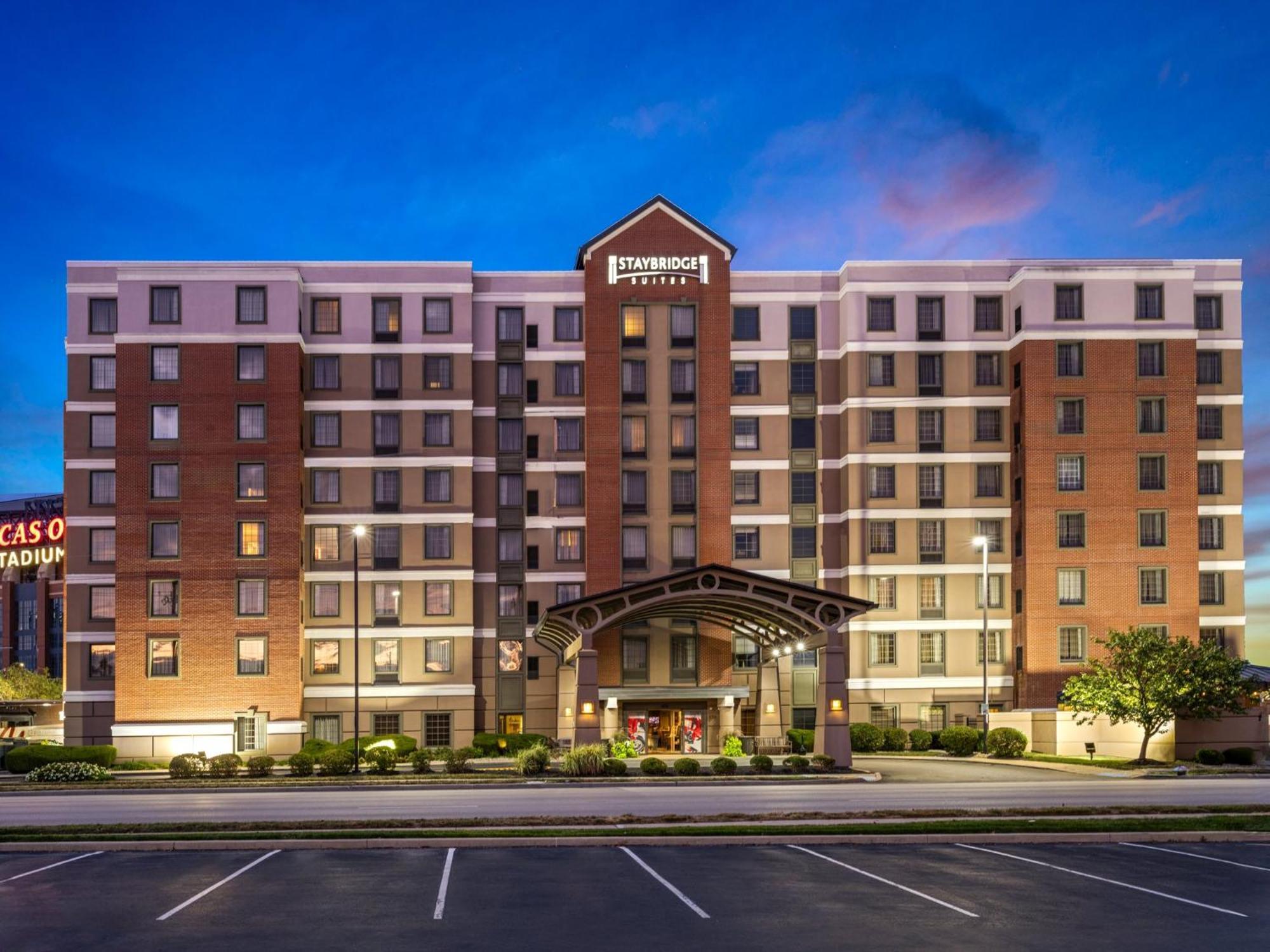 Staybridge Suites Indianapolis Downtown-Convention Center By Ihg Exteriör bild