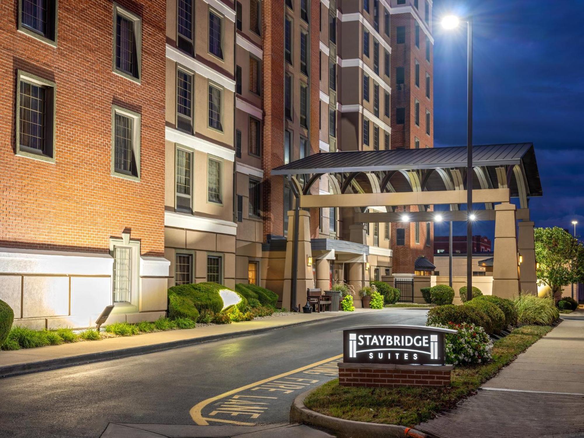 Staybridge Suites Indianapolis Downtown-Convention Center By Ihg Exteriör bild